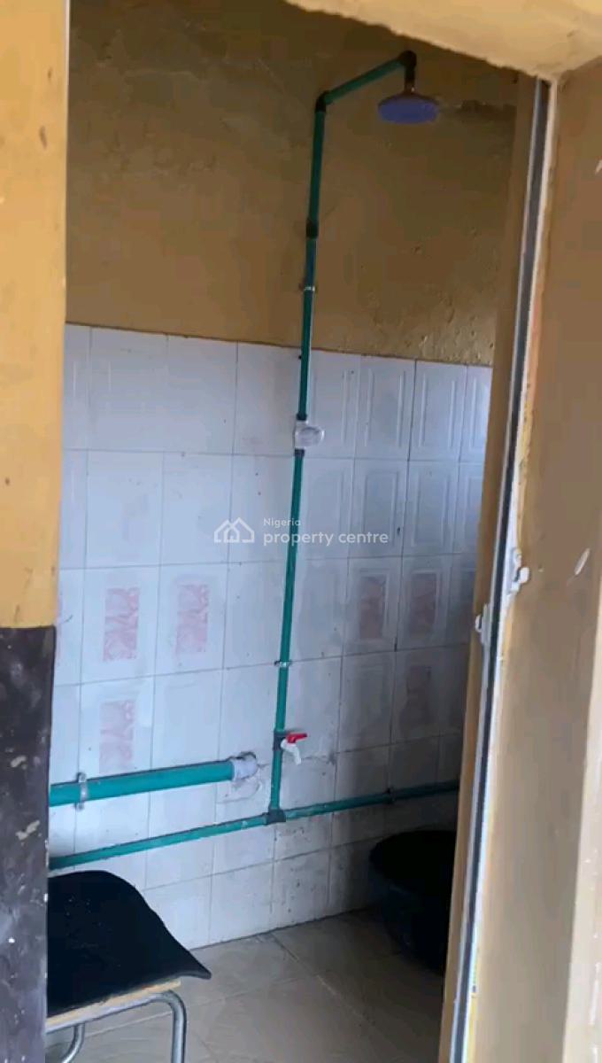 Neatly Used, Spacious and Standard 3 Bedroom Flat, Off Kayode, Onipanu, Shomolu, Lagos, Flat / Apartment for Rent