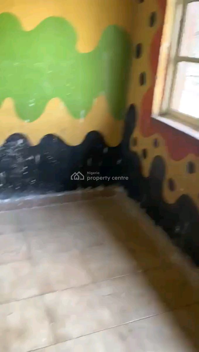 Neatly Used, Spacious and Standard 3 Bedroom Flat, Off Kayode, Onipanu, Shomolu, Lagos, Flat / Apartment for Rent