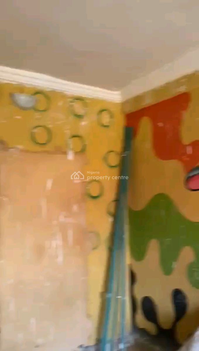 Neatly Used, Spacious and Standard 3 Bedroom Flat, Off Kayode, Onipanu, Shomolu, Lagos, Flat / Apartment for Rent