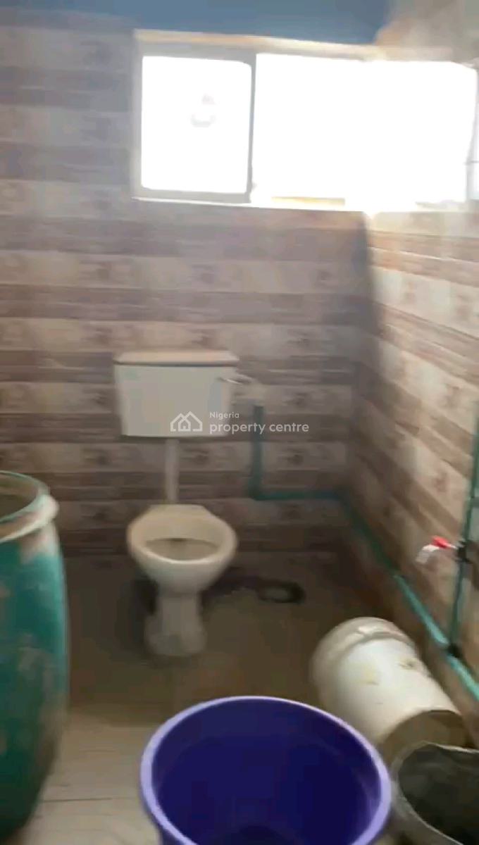 Neatly Used, Spacious and Standard 3 Bedroom Flat, Off Kayode, Onipanu, Shomolu, Lagos, Flat / Apartment for Rent