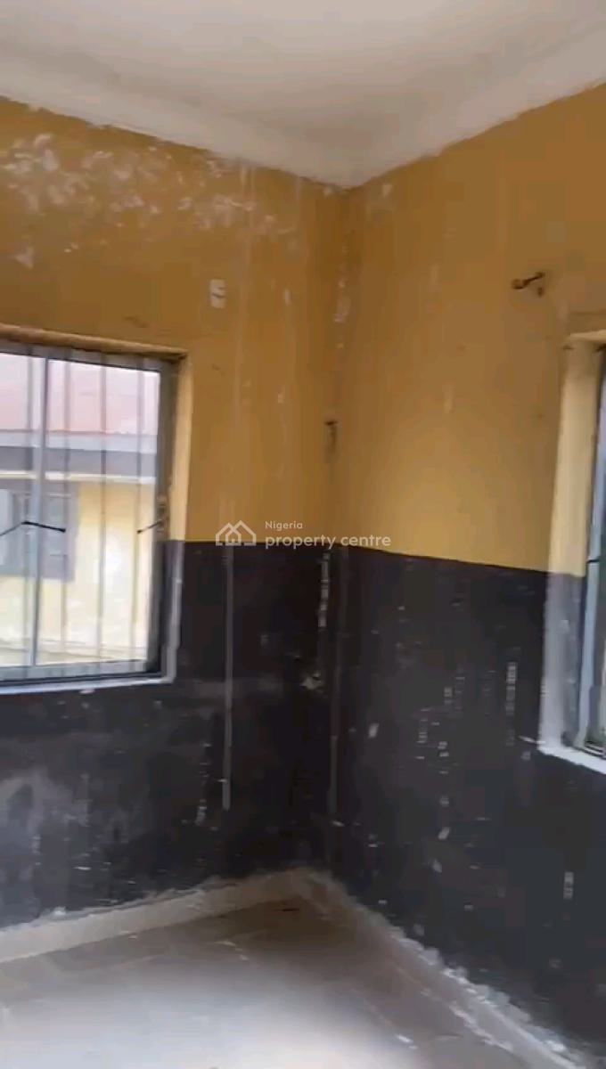 Neatly Used, Spacious and Standard 3 Bedroom Flat, Off Kayode, Onipanu, Shomolu, Lagos, Flat / Apartment for Rent