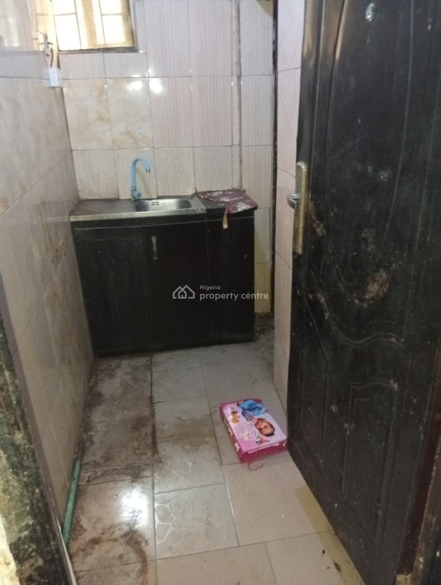 Spacious Mini Flat, Off Lawanson Surulere Lagos, Lawanson, Surulere, Lagos, Mini Flat (room and Parlour) for Rent