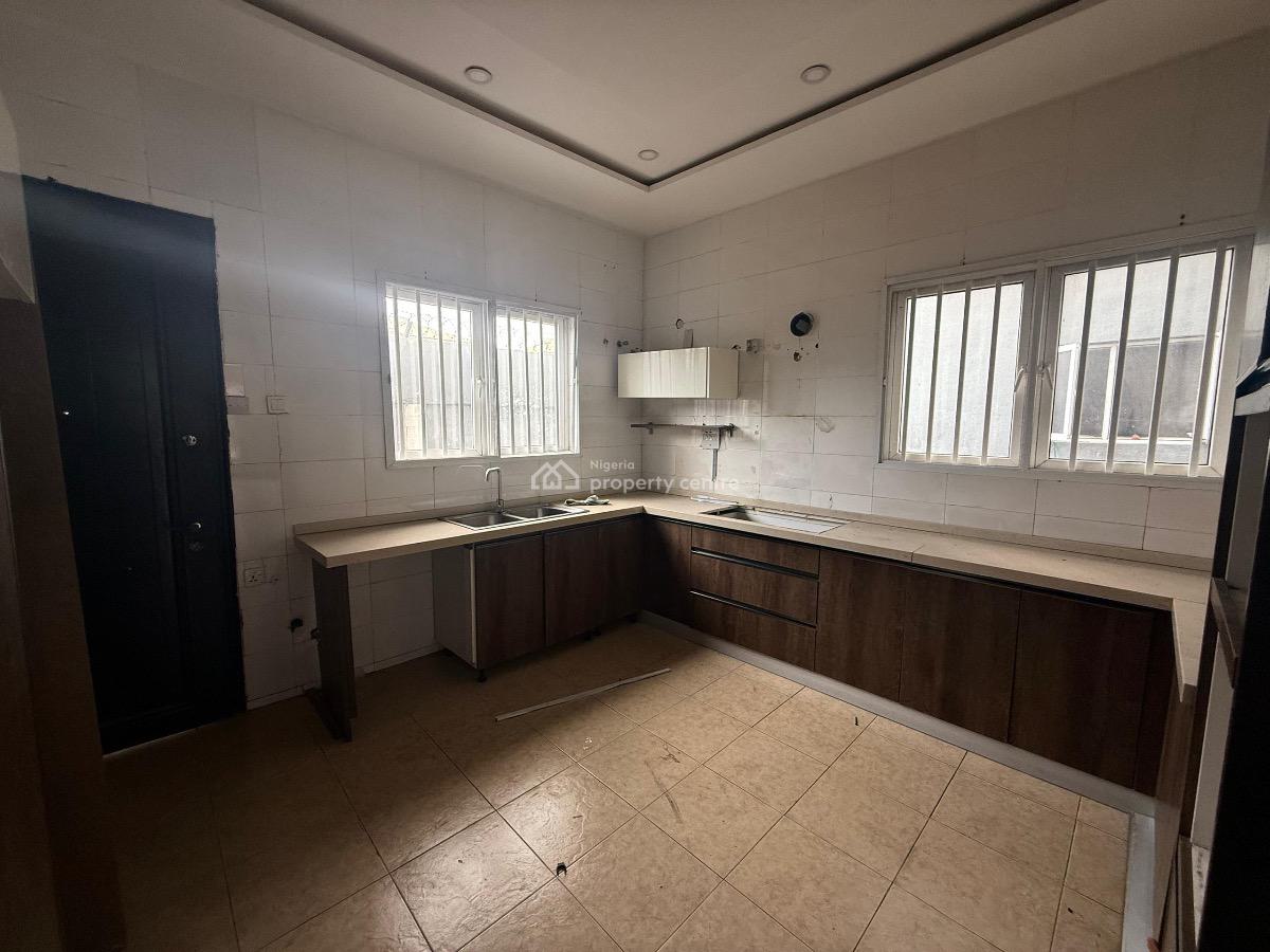4 Bedroom Terraced Duplex with Bq, Osapa, Lekki, Lagos, Terraced Duplex for Sale