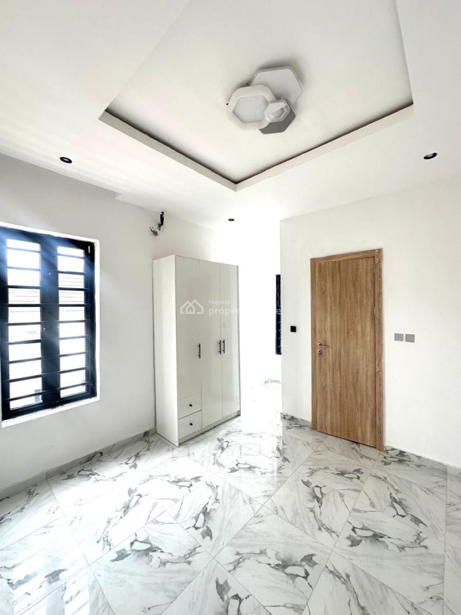 Contemporary 4 Bedroom Terrace Duplex with Bq, Osapa, Lekki, Lagos, Terraced Duplex for Sale