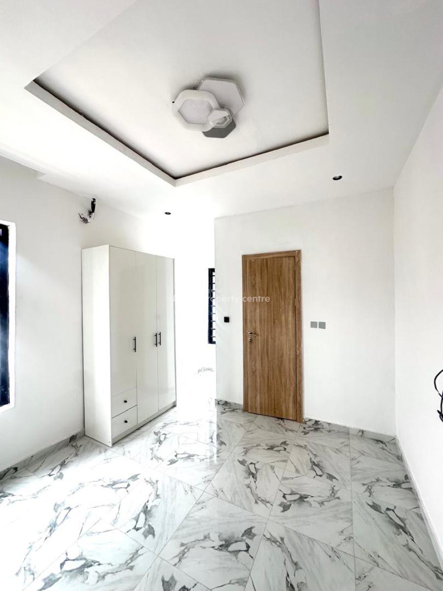 Contemporary 4 Bedroom Terrace Duplex with Bq, Osapa, Lekki, Lagos, Terraced Duplex for Sale