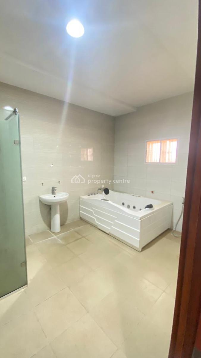 Spacious and Comfortable 3 Bedroom Duplex, Jahi, Abuja, Terraced Duplex for Rent