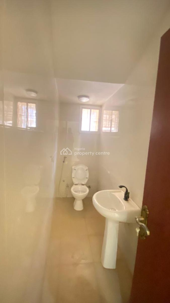 Spacious and Comfortable 3 Bedroom Duplex, Jahi, Abuja, Terraced Duplex for Rent