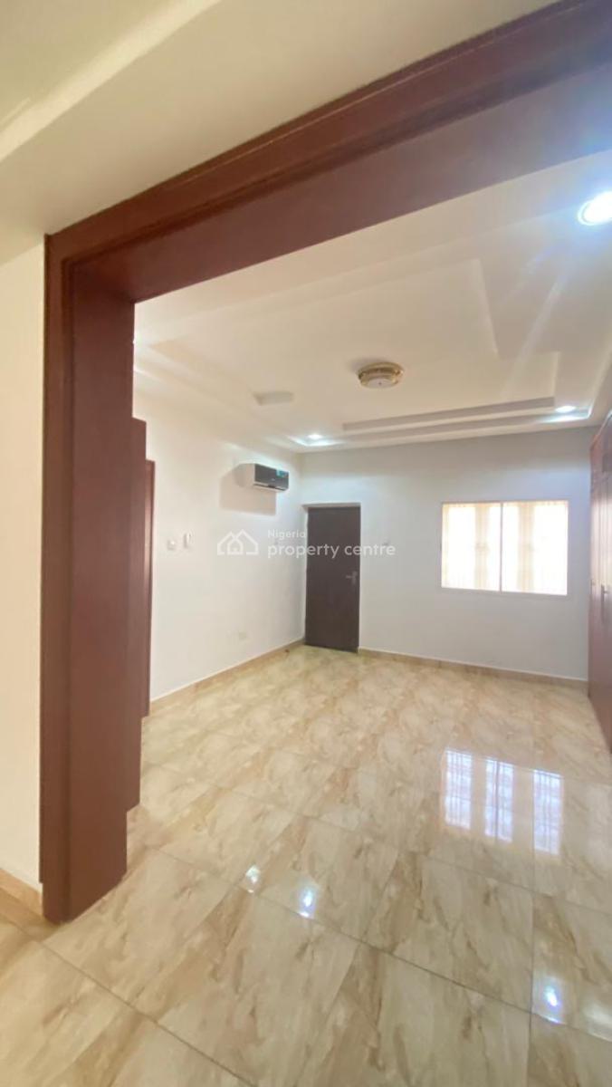 Spacious and Comfortable 3 Bedroom Duplex, Jahi, Abuja, Terraced Duplex for Rent