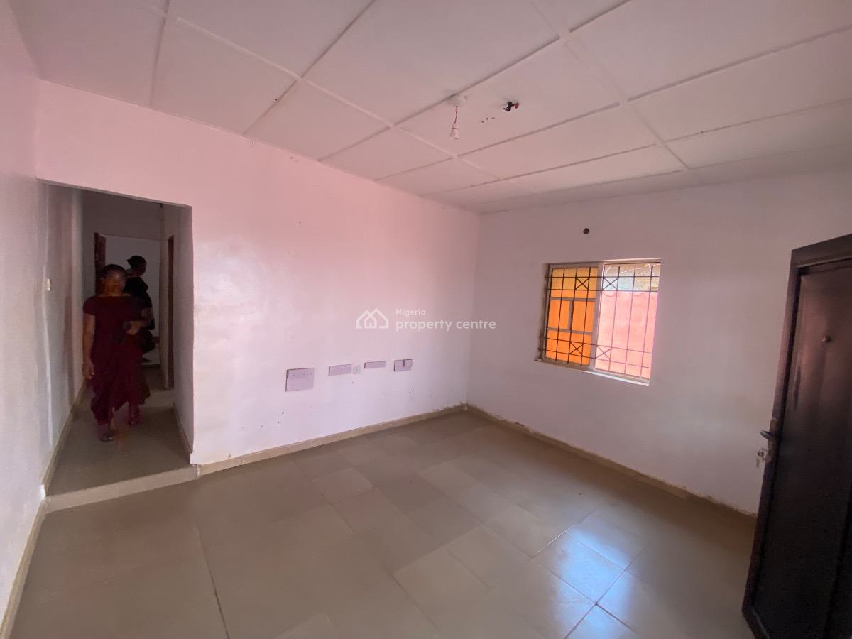 Well Maintained Mini Flat, Ikorodu, Lagos, Mini Flat (room and Parlour) for Rent