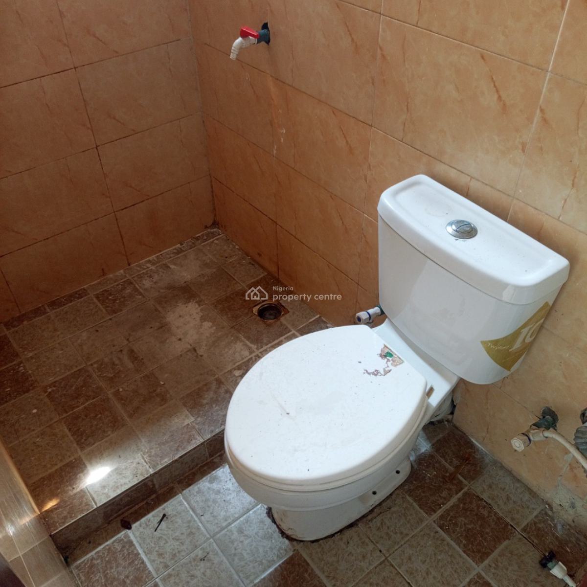 Shared Apartment Self Contain, Ado Road, Badore, Ajah, Lagos, Self Contain (single Rooms) for Rent