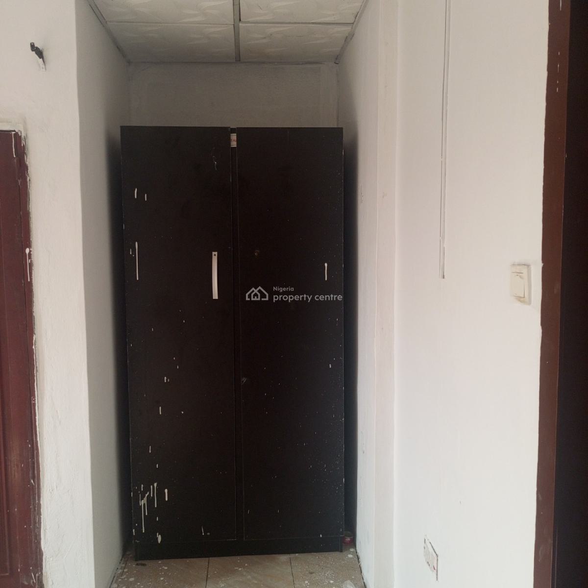 Shared Apartment Self Contain, Ado Road, Badore, Ajah, Lagos, Self Contain (single Rooms) for Rent