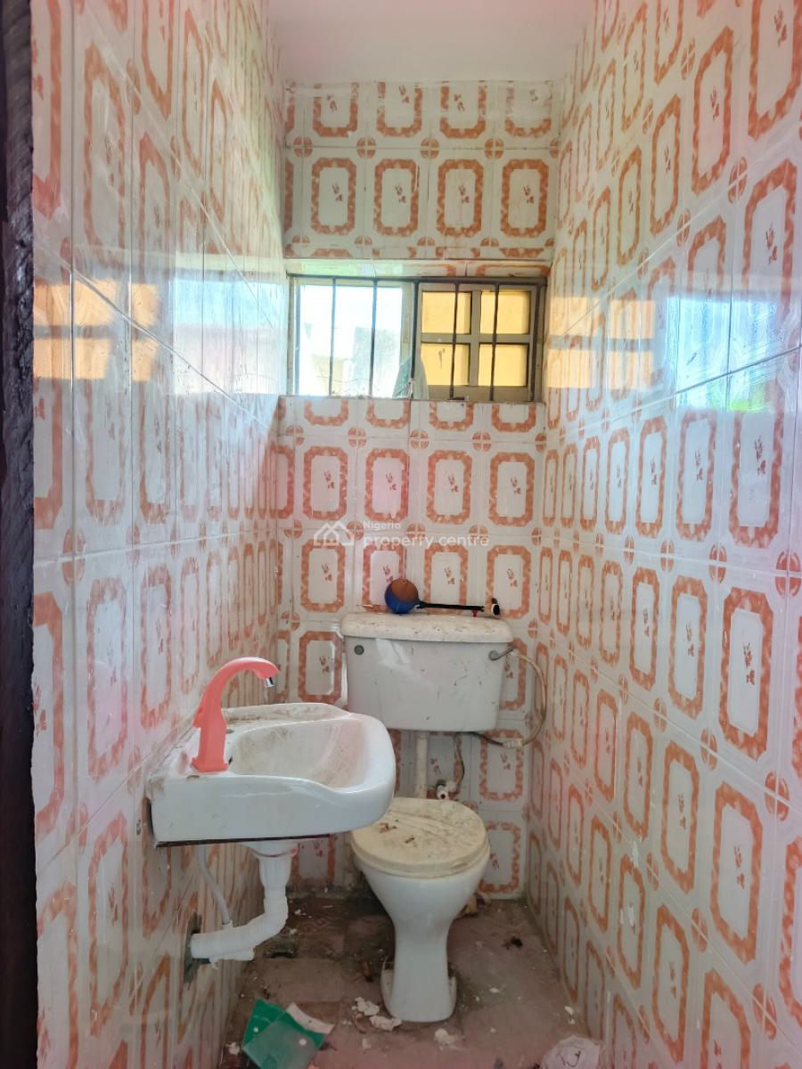 Smart Spacious Conducive 2 Bedrooms Bungalow, in Estate at Ogombo, Abraham Adesanya Axis, Ajah Lagos., Ajah, Lagos, Detached Bungalow for Rent