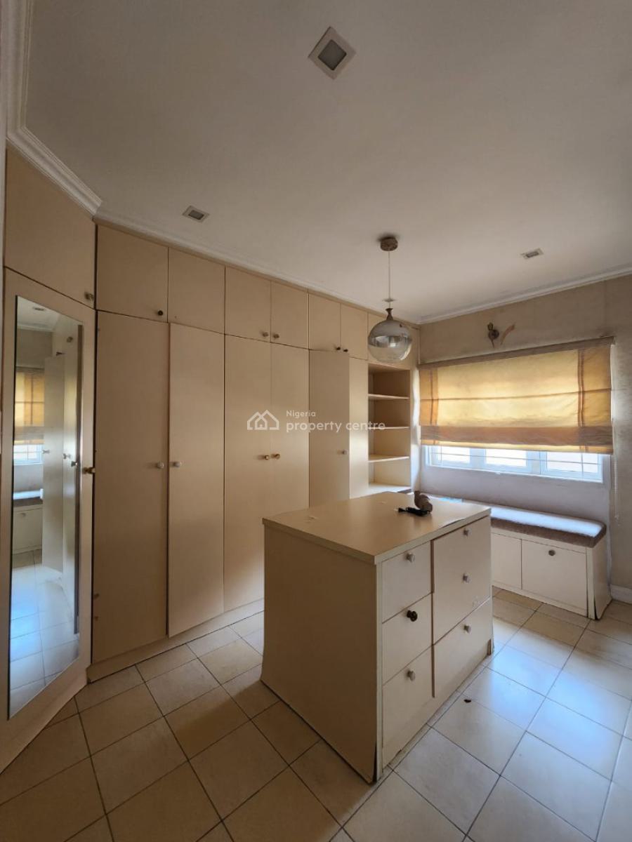 Well Finished Self Serviced of 3 Bedroom Terrace with a Room Bq, Lekki Phase 1, Lekki, Lagos, Terraced Duplex for Rent