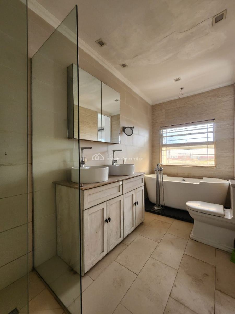 Well Finished Self Serviced of 3 Bedroom Terrace with a Room Bq, Lekki Phase 1, Lekki, Lagos, Terraced Duplex for Rent