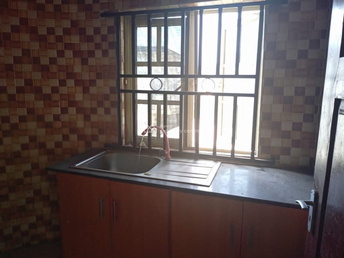 3 Bedroom Flat, Fagba, Agege, Lagos, Flat / Apartment for Rent