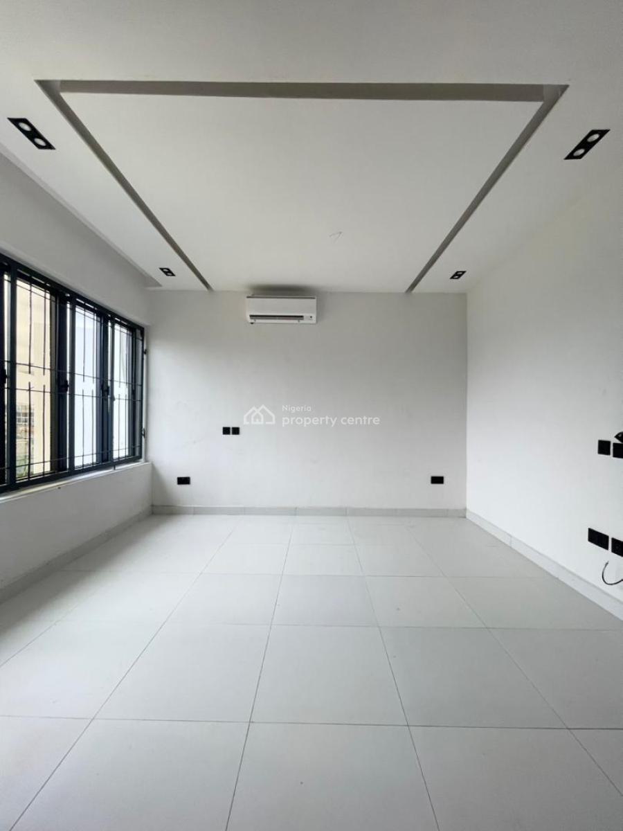 Luxurious 4 Bedroom Terraced Duplex + Bq with Excellent Facilities, Lekki Phase 1, Lekki, Lagos, Terraced Duplex for Sale