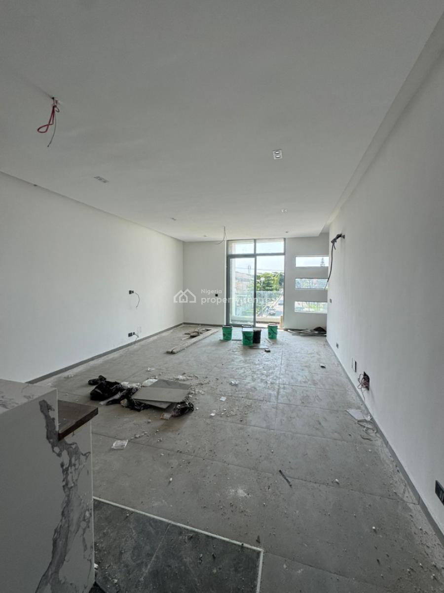 Self Compound, 2-floor 4 Bedroom Terrace Duplex with Bq, Lekki Phase 1, Lekki, Lagos, Terraced Duplex for Sale