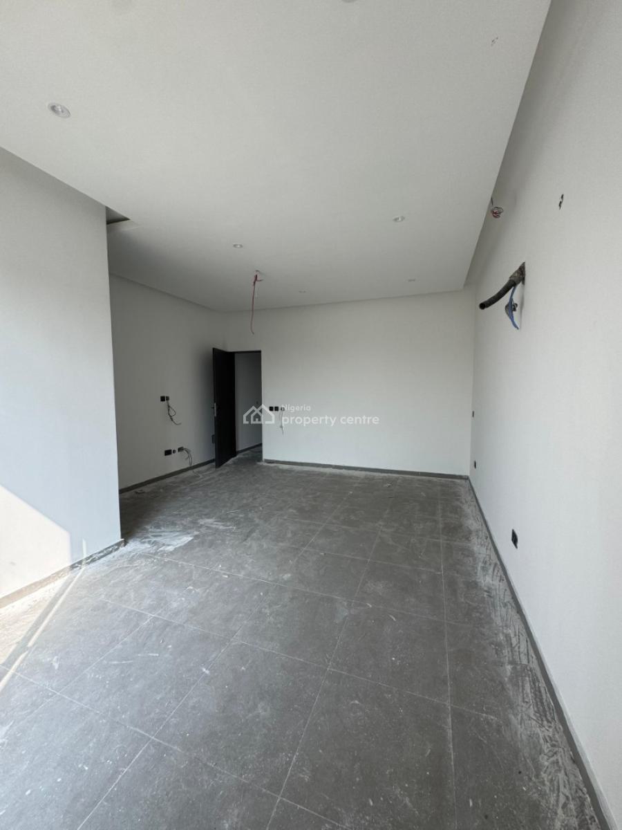 Self Compound, 2-floor 4 Bedroom Terrace Duplex with Bq, Lekki Phase 1, Lekki, Lagos, Terraced Duplex for Sale