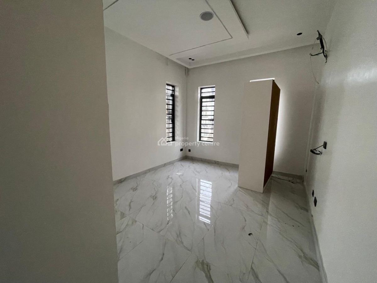 4 Bedrooms Penthouse with Inbuilt Elevator, Lekki Right, Lekki Phase 1, Lekki, Lagos, Block of Flats for Sale