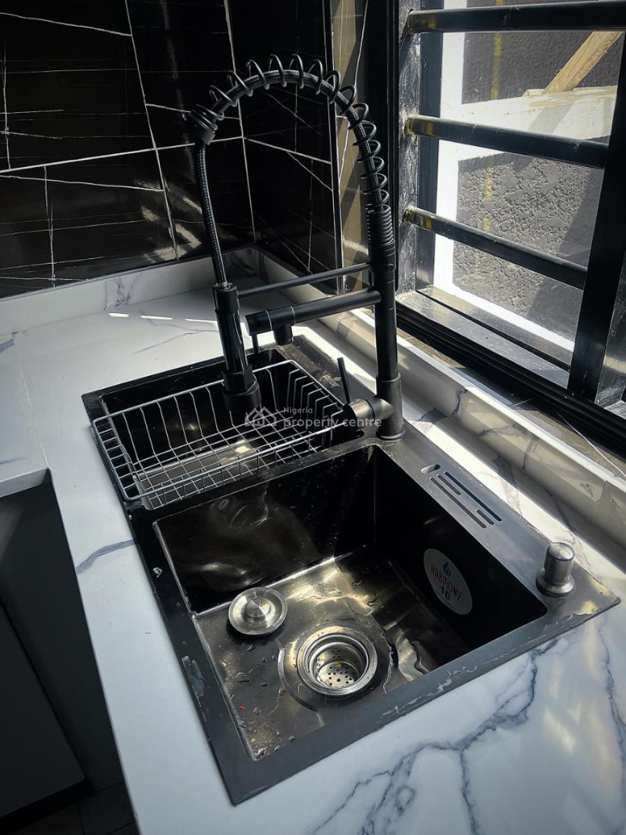 4-bedroom Semi-detached House with Bq, Orchid Road, Lekki, Lagos, Semi-detached Duplex for Sale