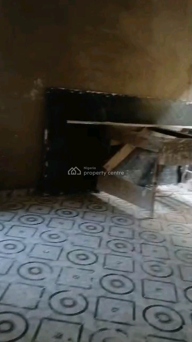 Newly Built and  Spacious Mini Flat, Onike, Iwaya, Yaba, Lagos, Mini Flat (room and Parlour) for Rent