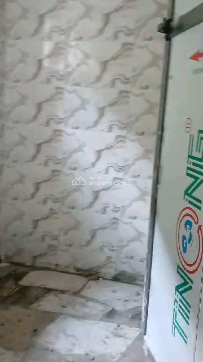 Newly Built and  Spacious Mini Flat, Onike, Iwaya, Yaba, Lagos, Mini Flat (room and Parlour) for Rent