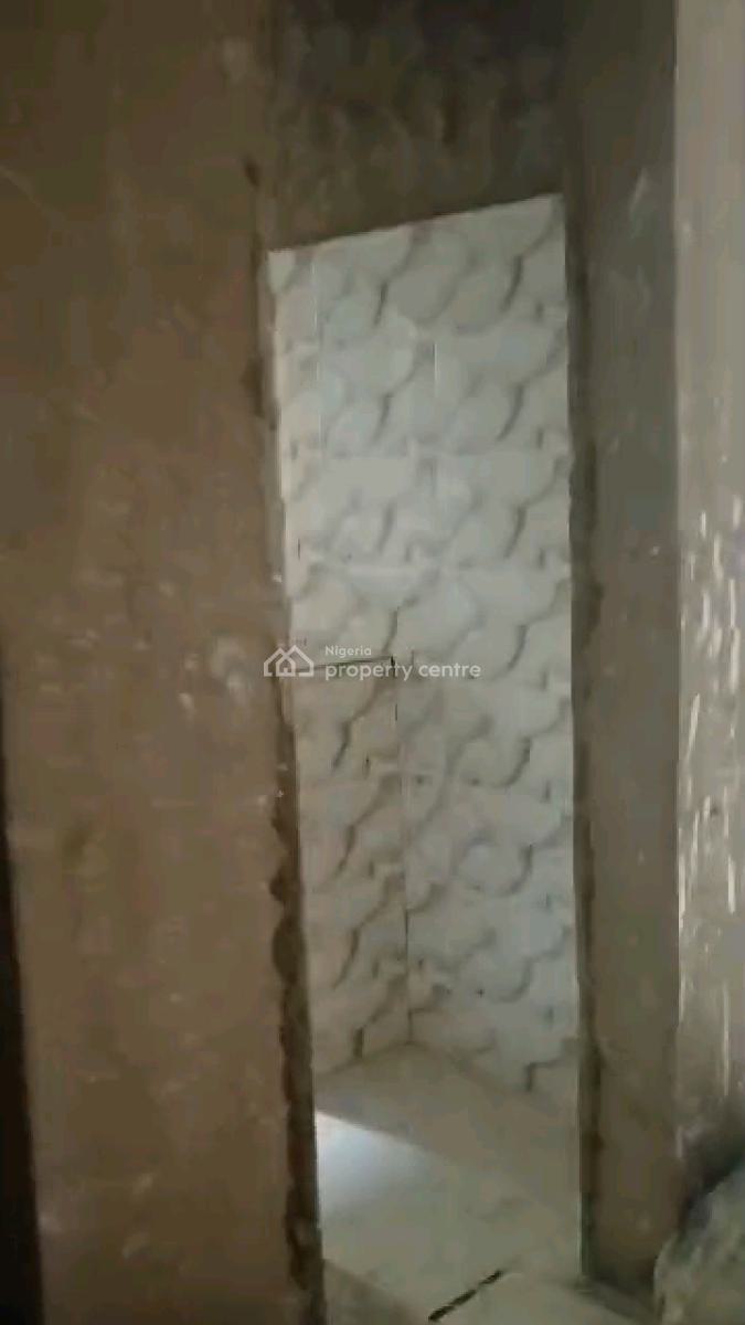 Newly Built and  Spacious Mini Flat, Onike, Iwaya, Yaba, Lagos, Mini Flat (room and Parlour) for Rent