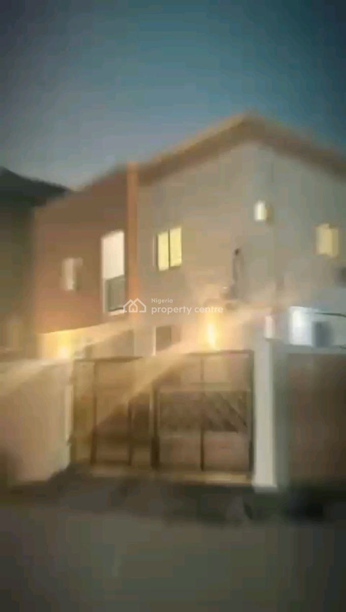 Studio Apartment., Akilo Street, Ladilak, Shomolu, Lagos, Self Contain (single Rooms) for Sale