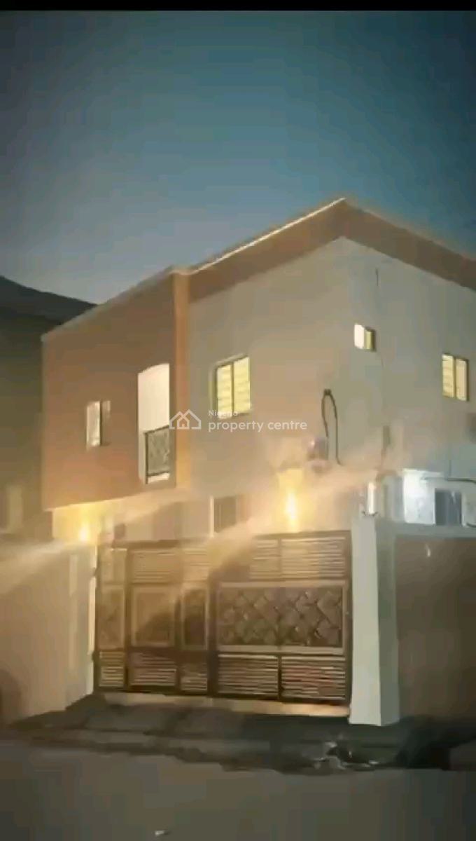 Studio Apartment., Akilo Street, Ladilak, Shomolu, Lagos, Self Contain (single Rooms) for Sale