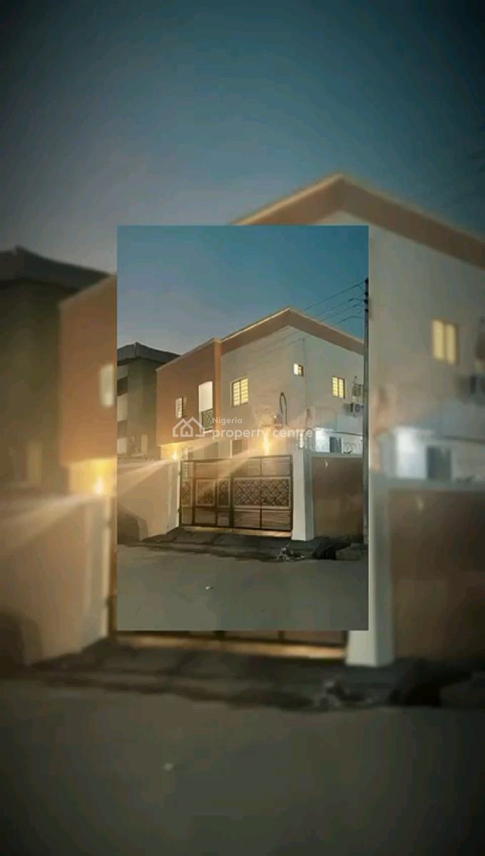 Studio Apartment., Akilo Street, Ladilak, Shomolu, Lagos, Self Contain (single Rooms) for Sale