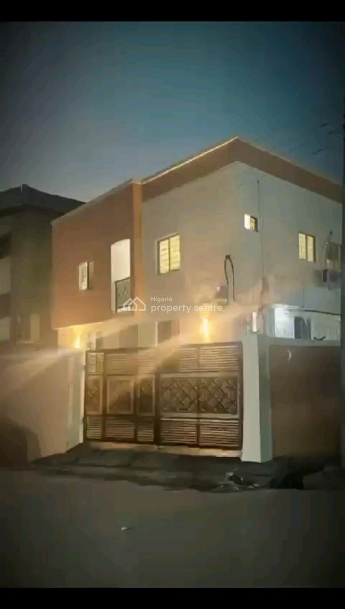 Studio Apartment., Akilo Street, Ladilak, Shomolu, Lagos, Self Contain (single Rooms) for Sale