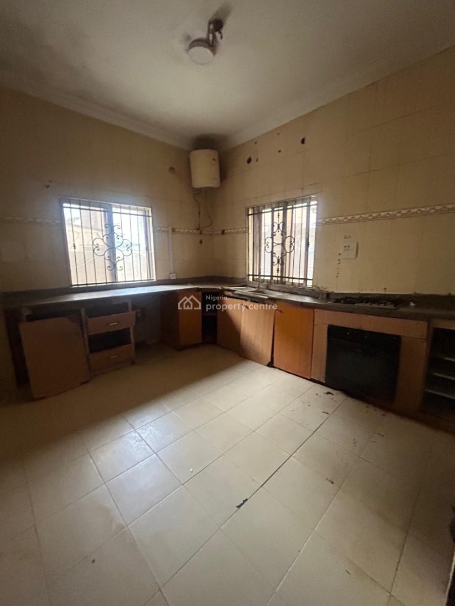 4 Bedroom Flat with Bq, Lekki, Lagos, Flat / Apartment for Rent