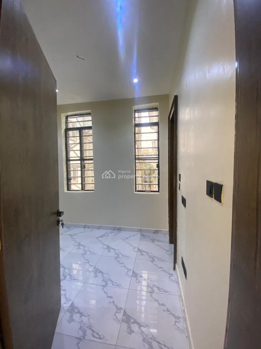 3 Bedroom Apartment with Bq, Lekki Phase 1, Lekki, Lagos, Flat / Apartment for Sale