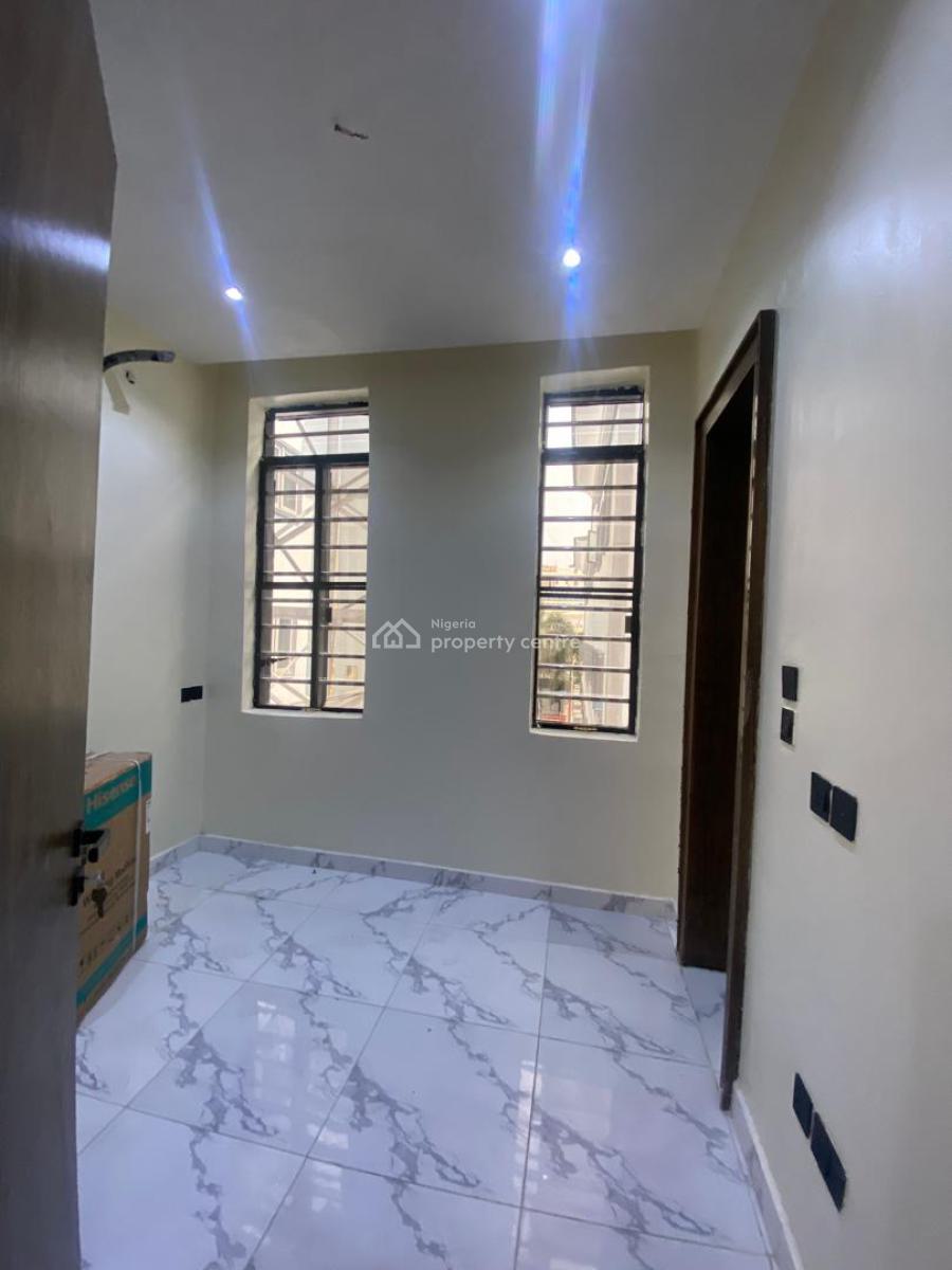 3 Bedroom Apartment with Bq, Lekki Phase 1, Lekki, Lagos, Flat / Apartment for Sale