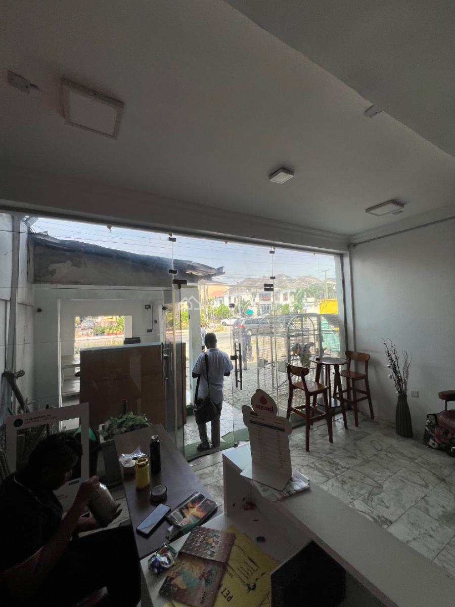 Ground Floor Shop / Commercial Space Facing a Major Commercial Road, Lekki Phase 1, Lekki, Lagos, Commercial Property for Rent