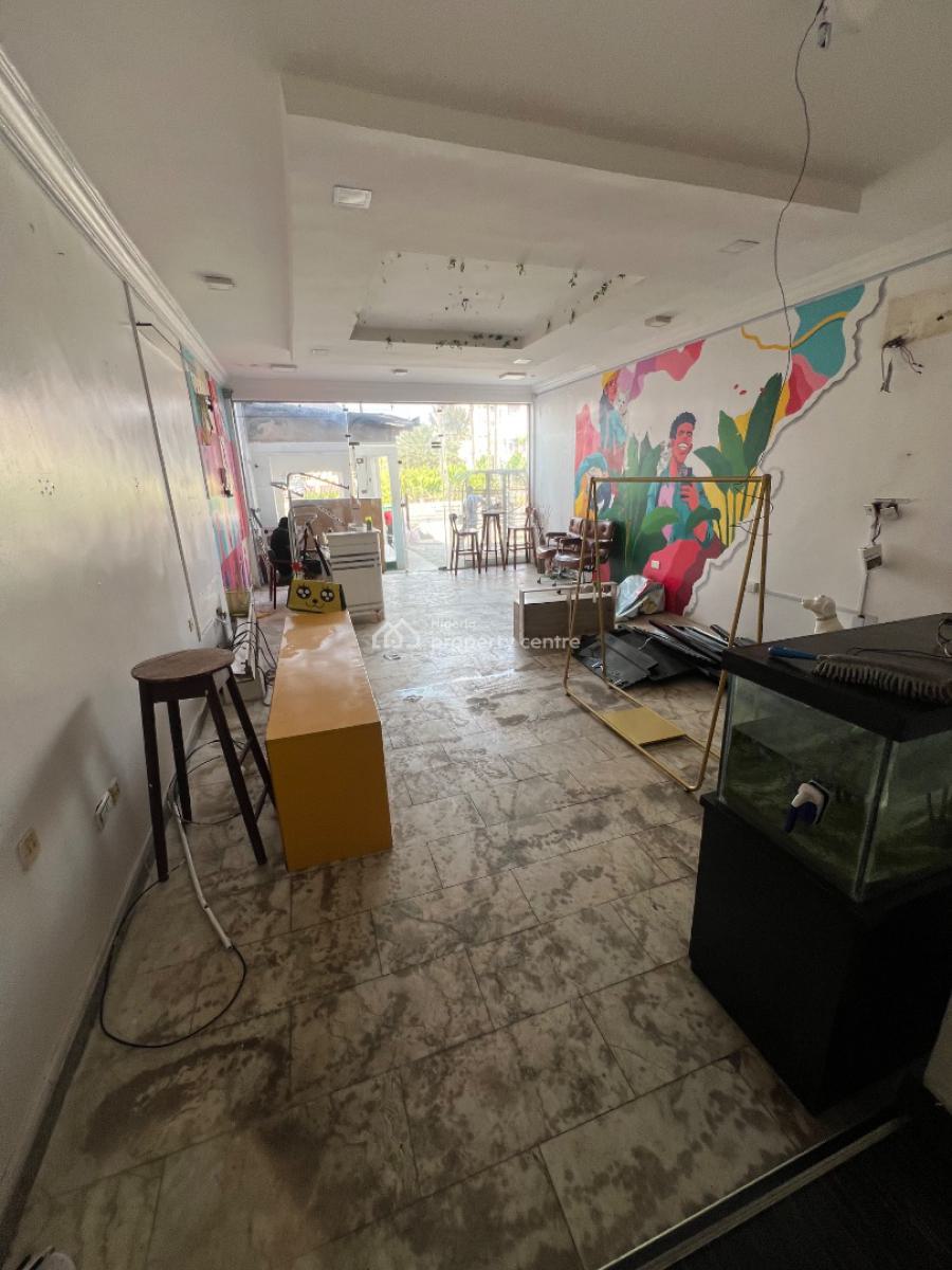 Ground Floor Shop / Commercial Space Facing a Major Commercial Road, Lekki Phase 1, Lekki, Lagos, Commercial Property for Rent