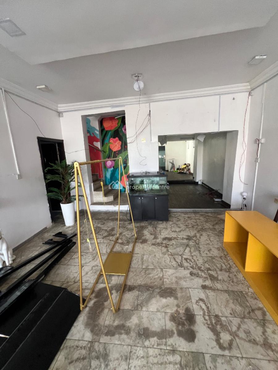 Ground Floor Shop / Commercial Space Facing a Major Commercial Road, Lekki Phase 1, Lekki, Lagos, Commercial Property for Rent