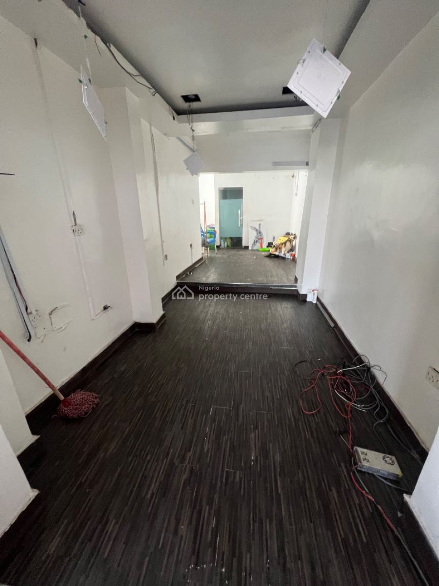 Ground Floor Shop / Commercial Space Facing a Major Commercial Road, Lekki Phase 1, Lekki, Lagos, Commercial Property for Rent