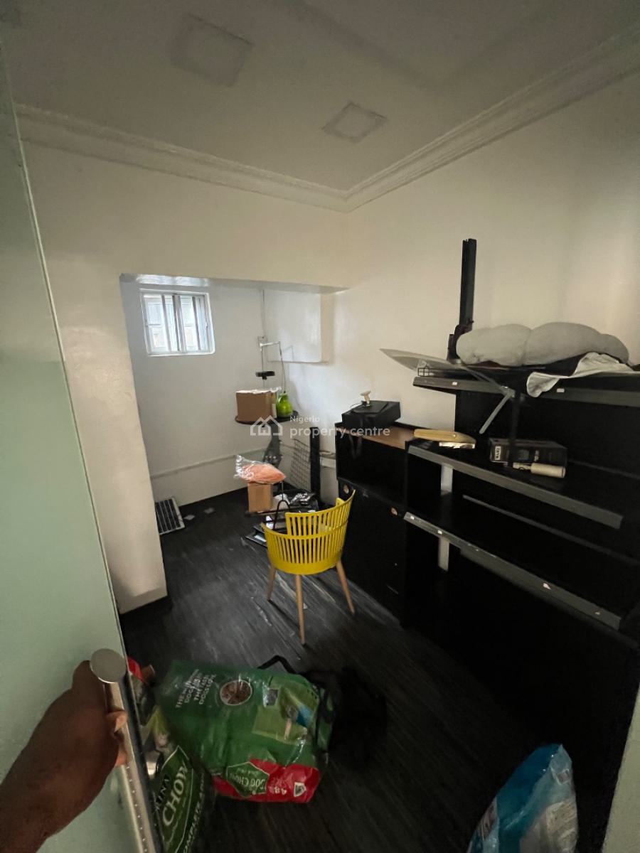 Ground Floor Shop / Commercial Space Facing a Major Commercial Road, Lekki Phase 1, Lekki, Lagos, Commercial Property for Rent