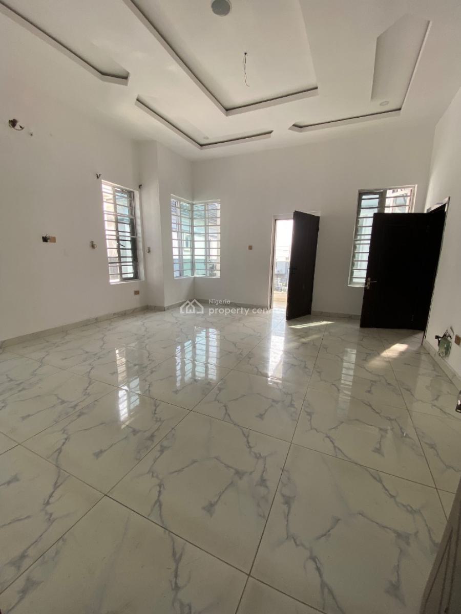 Specious Master Bedroom Available, Orchard Road, Lekki Expressway, Lekki, Lagos, Flat / Apartment for Rent