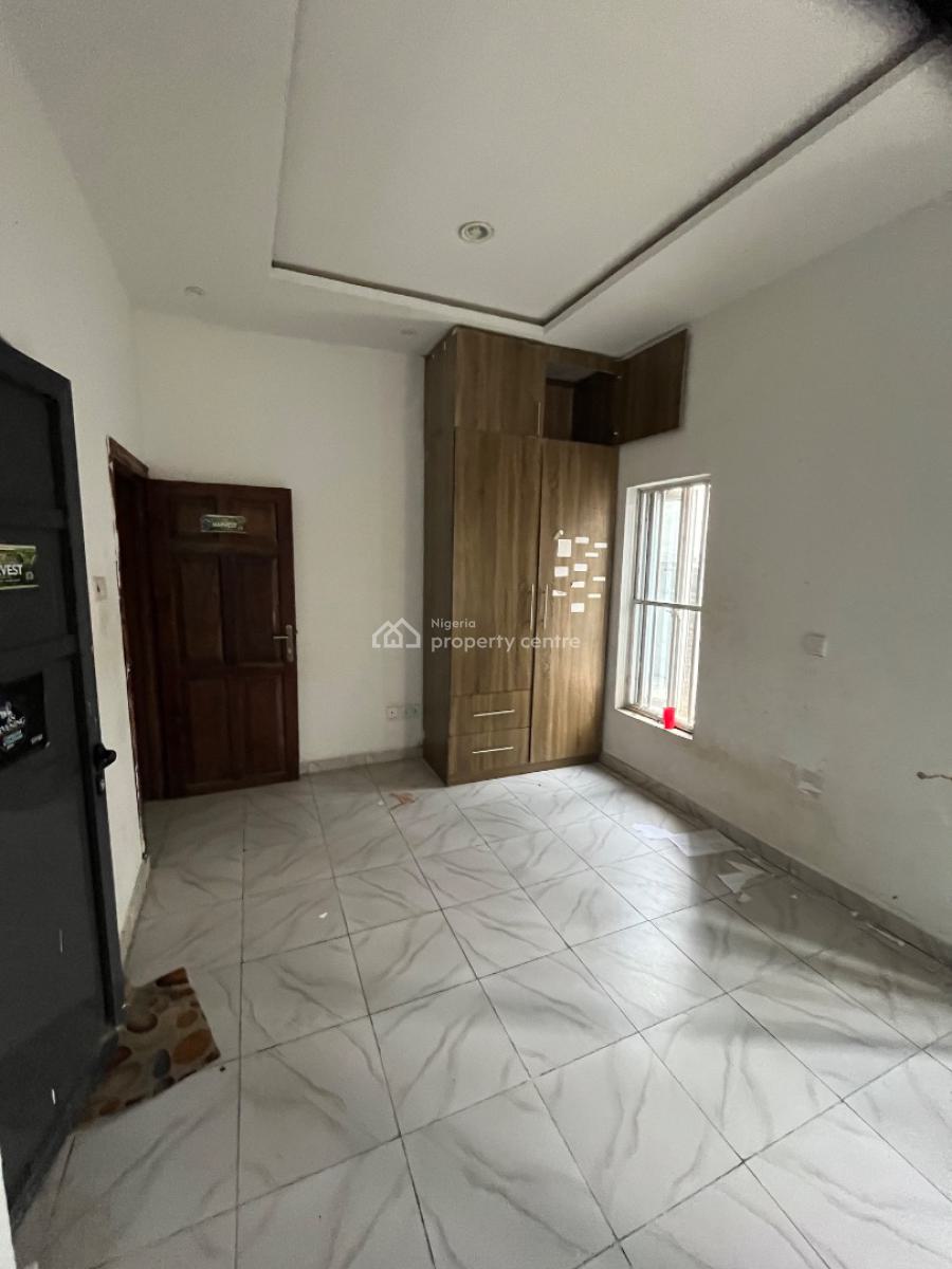 3 Bedroom Apartment on The Ground Floor, Ilasan, Ikate, Lekki, Lagos, Flat / Apartment for Rent