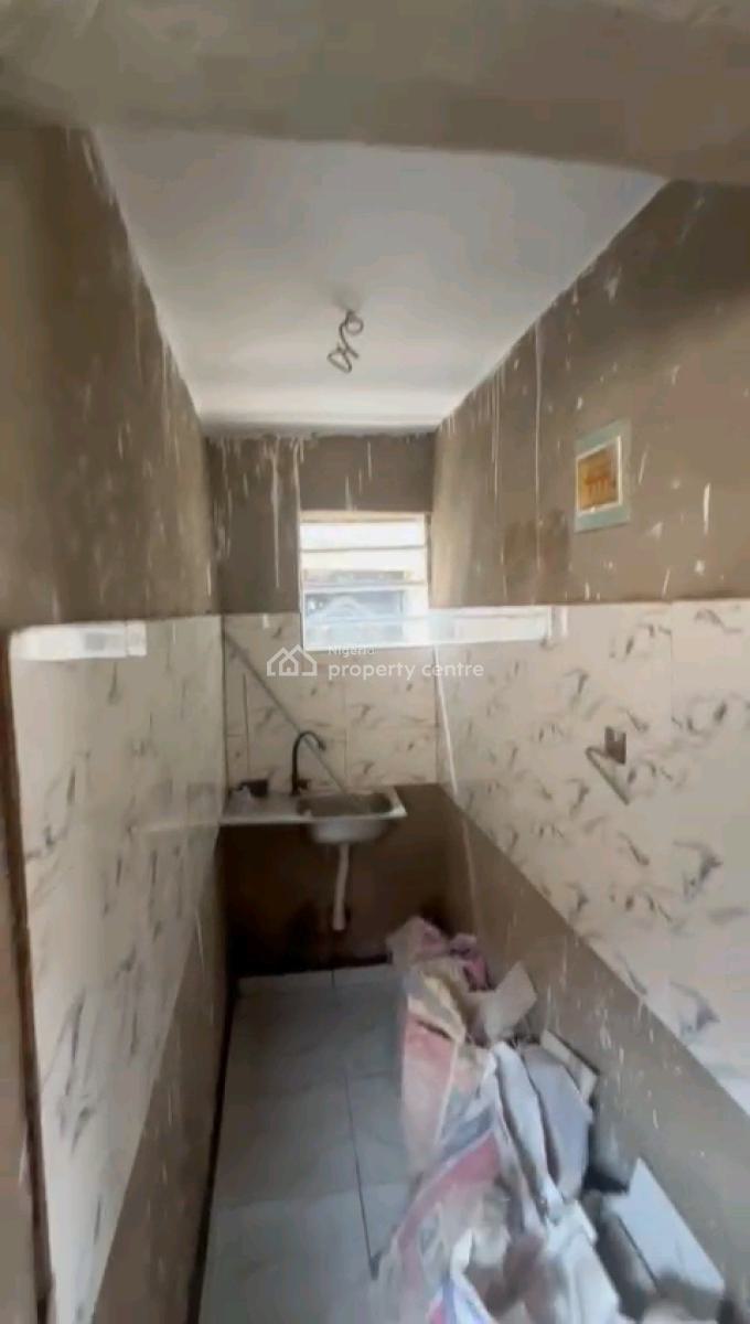 12 Units of Room Self Contain, Off Oresegun Road, Bariga, Shomolu, Lagos, Self Contain (single Rooms) for Rent