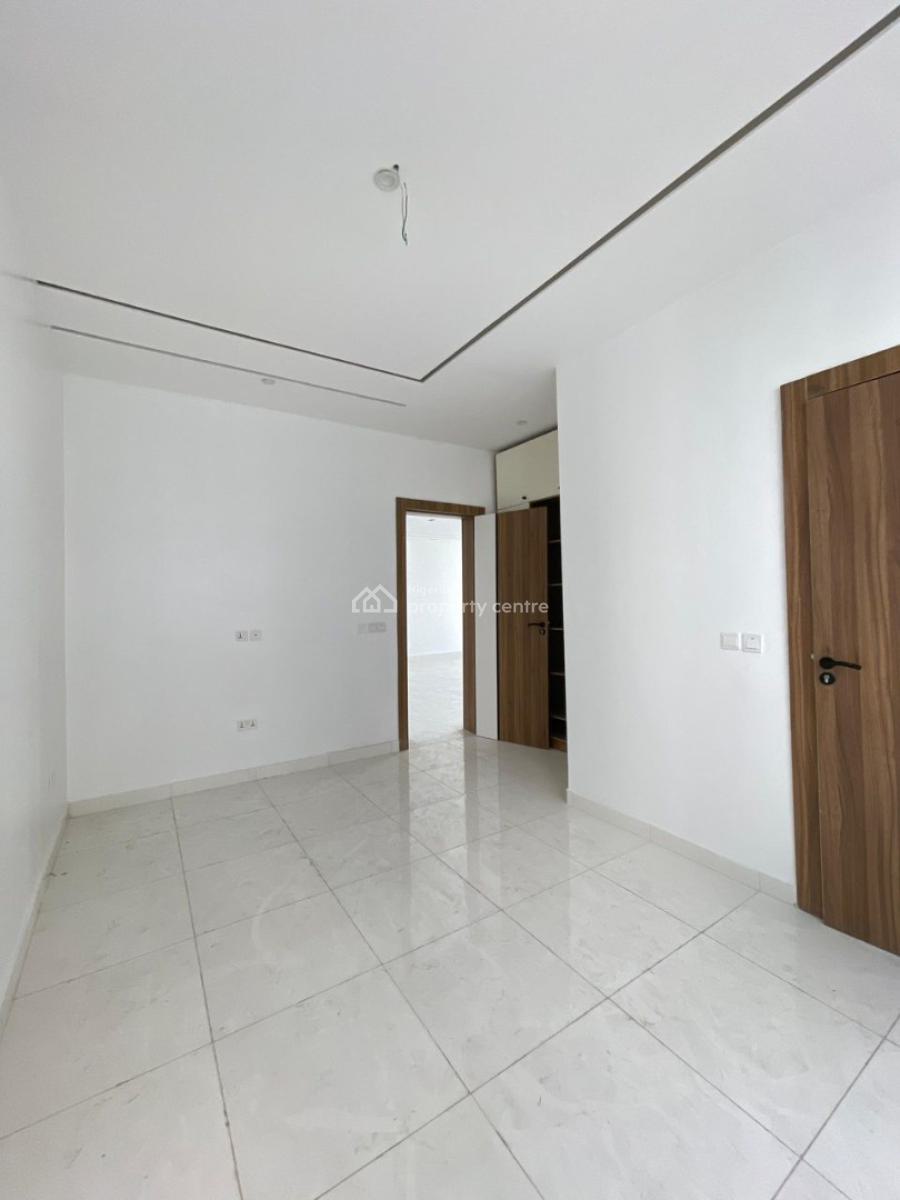 4 Bedroom Maisonette, Lekki Phase 1, Lekki, Lagos, Block of Flats for Sale