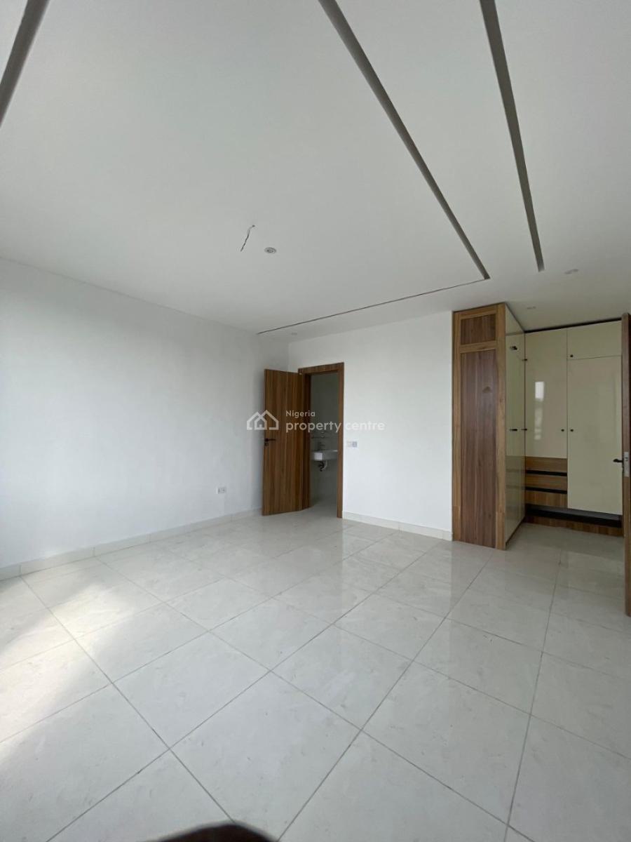 4 Bedroom Maisonette, Lekki Phase 1, Lekki, Lagos, Block of Flats for Sale