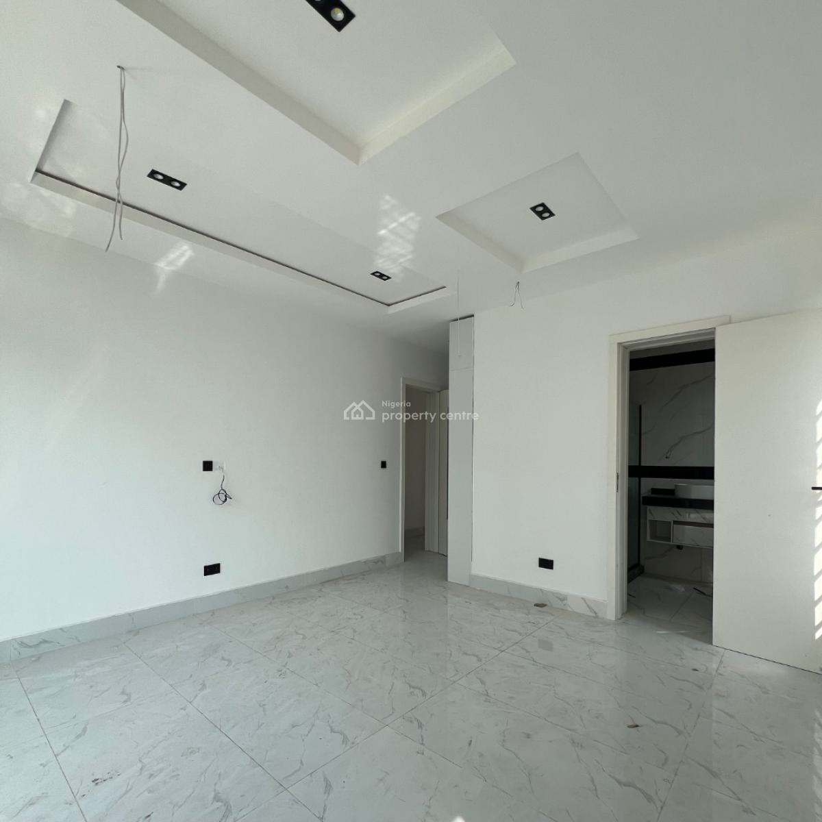 2 Bedroom Flat, Lekki Phase 1, Lekki, Lagos, Flat / Apartment for Sale