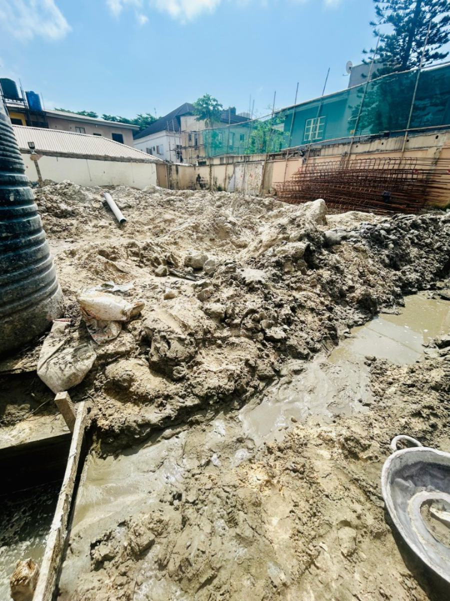 Offer of 2 Bedroom Apartment Luxury Living Lekki Phase 1, Lekki Phase 1 Off Admiralty Way, Lekki, Lagos, Block of Flats for Sale