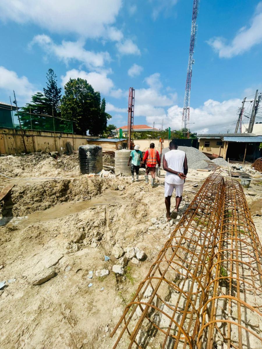 Offer of 2 Bedroom Apartment Luxury Living Lekki Phase 1, Lekki Phase 1 Off Admiralty Way, Lekki, Lagos, Block of Flats for Sale