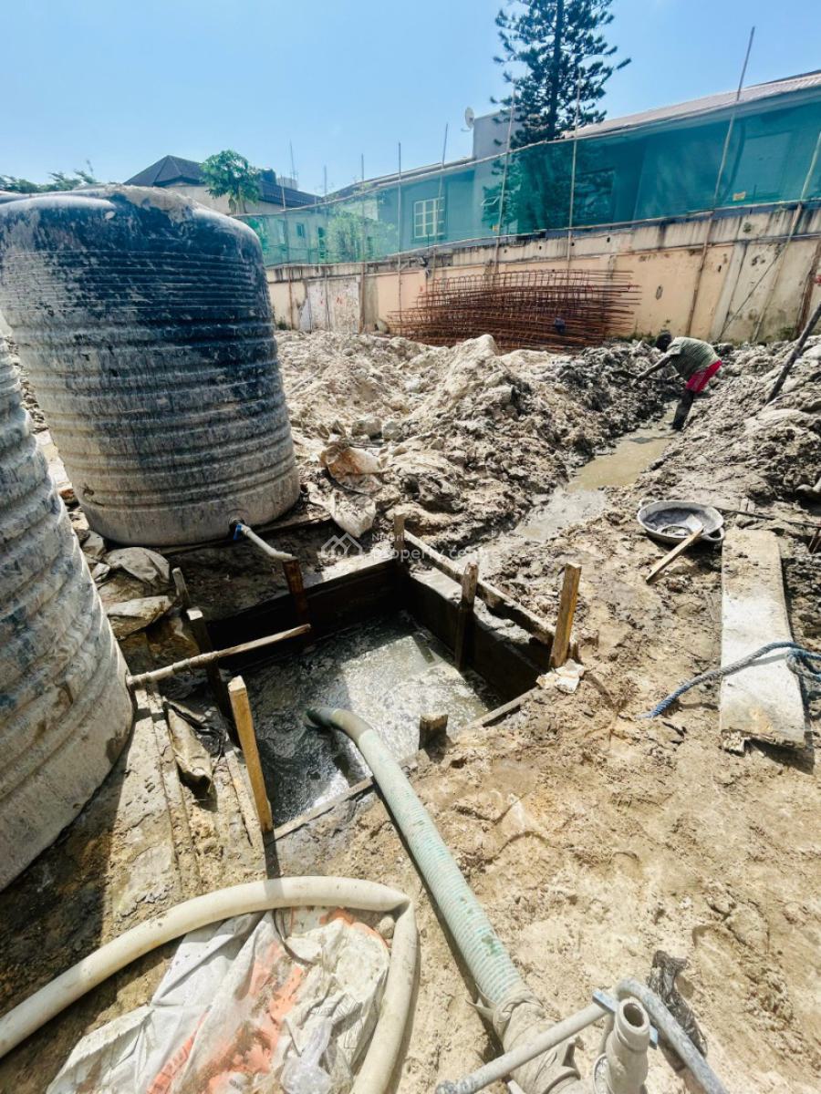 Offer of 2 Bedroom Apartment Luxury Living Lekki Phase 1, Lekki Phase 1 Off Admiralty Way, Lekki, Lagos, Block of Flats for Sale