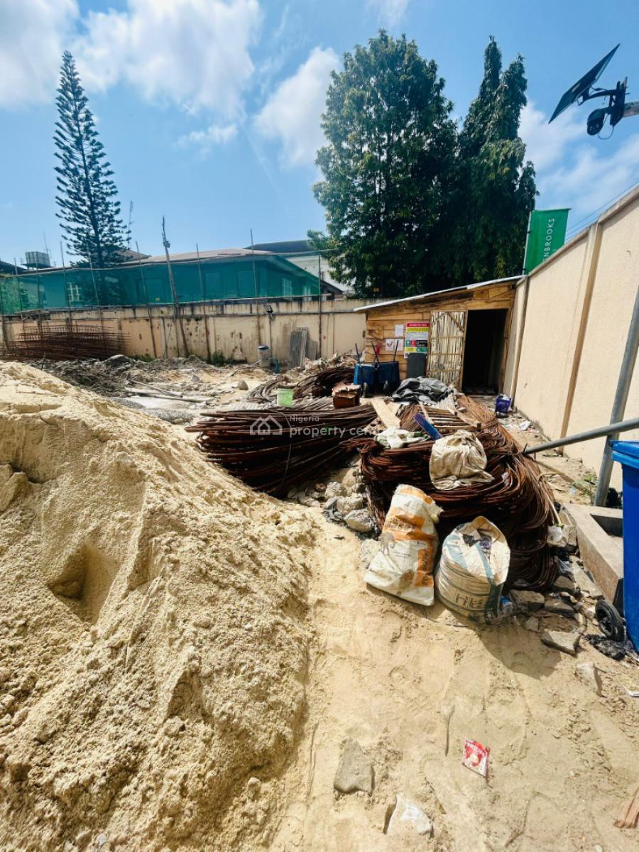 Offer of 2 Bedroom Apartment Luxury Living Lekki Phase 1, Lekki Phase 1 Off Admiralty Way, Lekki, Lagos, Block of Flats for Sale