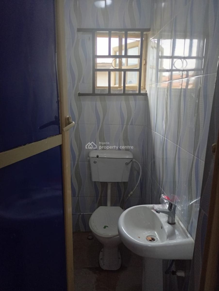 3 Bedroom Flat, Fagba, Agege, Lagos, Flat / Apartment for Rent